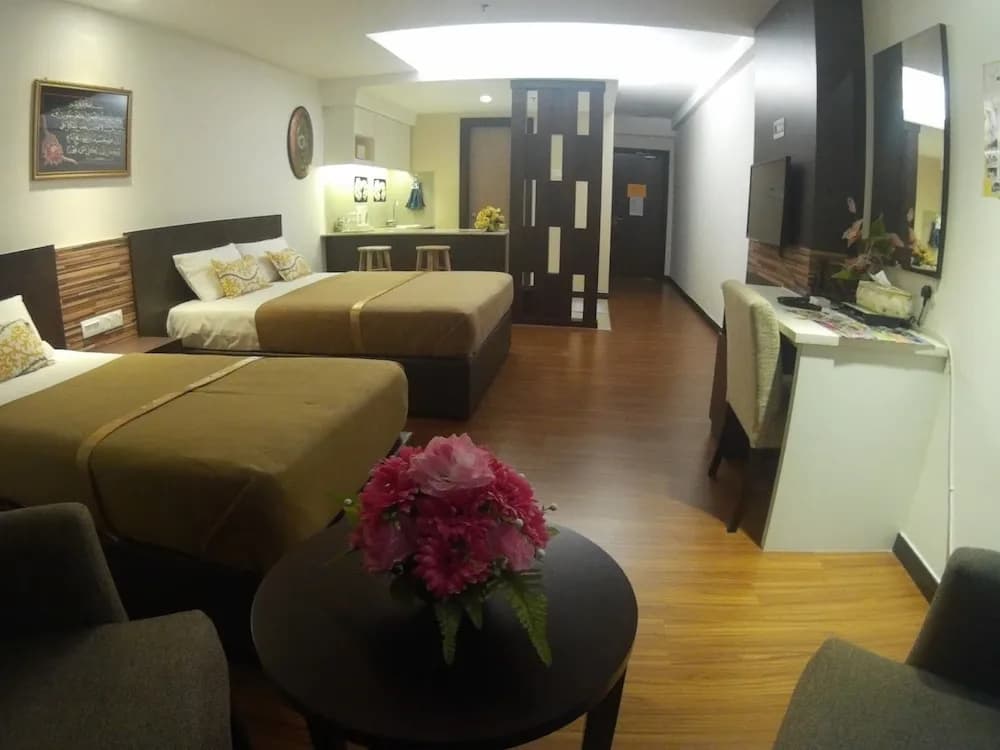 Cyber Studio Apartment - photo 10