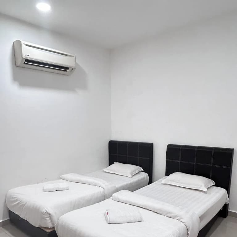 BEAR HOTEL at NILAI - photo 3