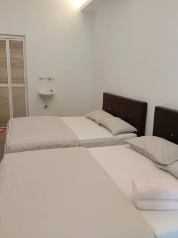 Oyo 90046 Bangi Guest House - photo 6