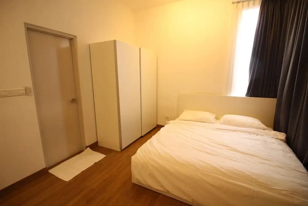 Sentrio Suites @ City Center by HnHCozy - photo 15