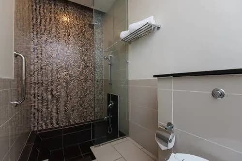 The Manor Luxury Suites & Apartments - photo 7
