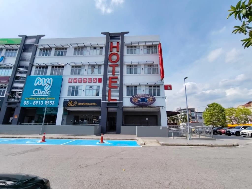 Bangi Business Hotel - photo 1