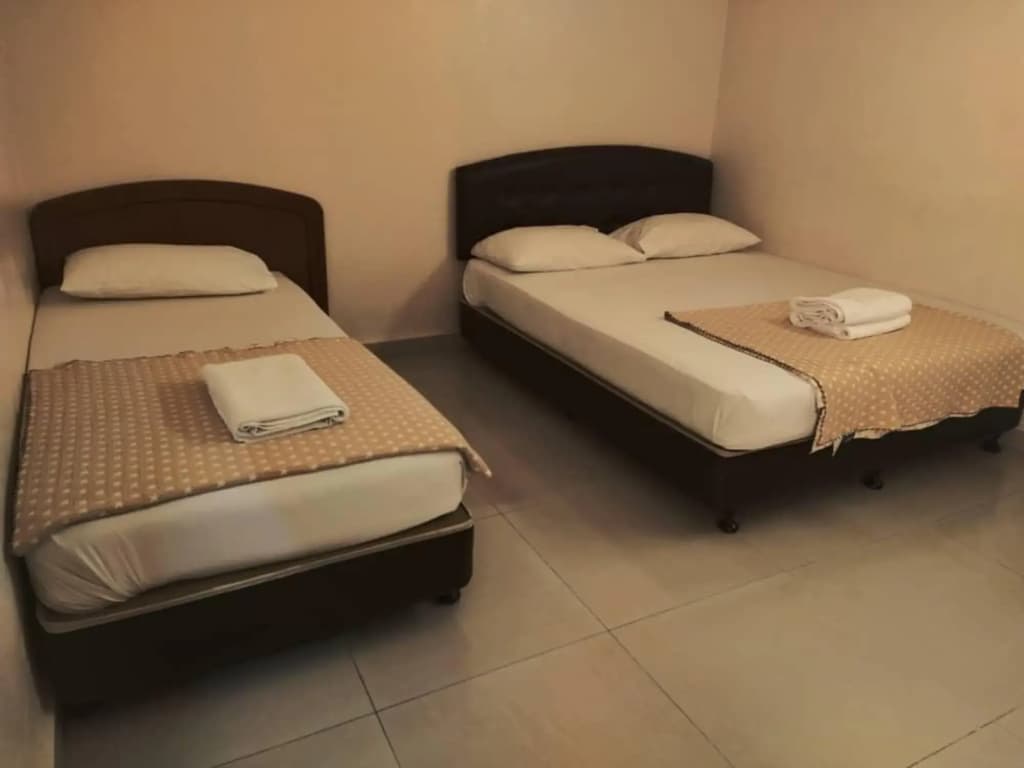 Casavilla Travellers Lodge - photo 3
