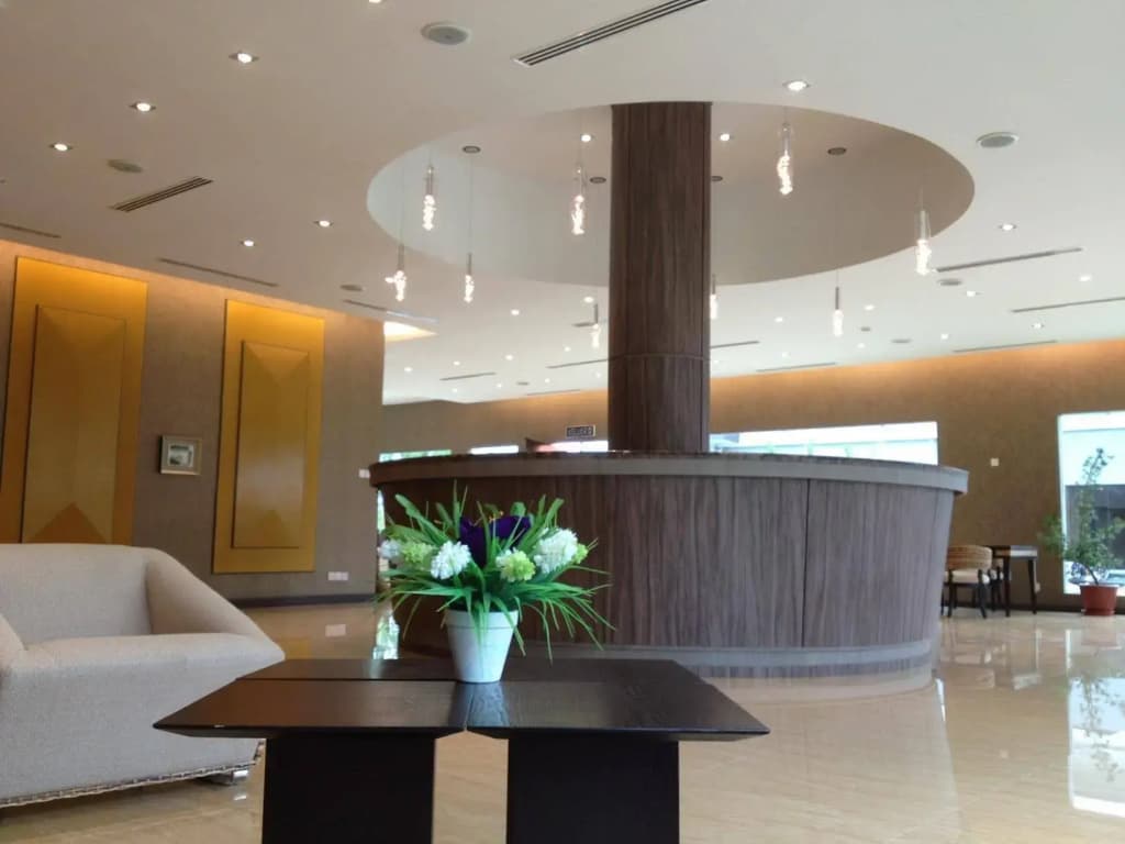 Borneo Cove Hotel - photo 2