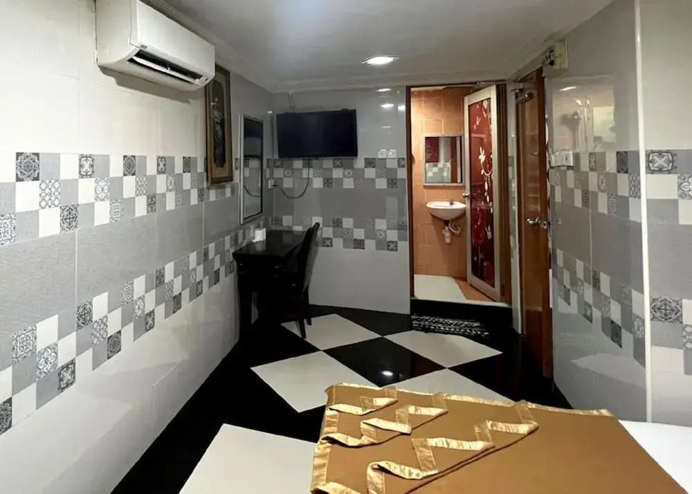 Sungai Besi Hotel - photo 20
