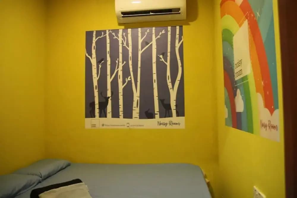 Noisy Room - Riverside - photo 3