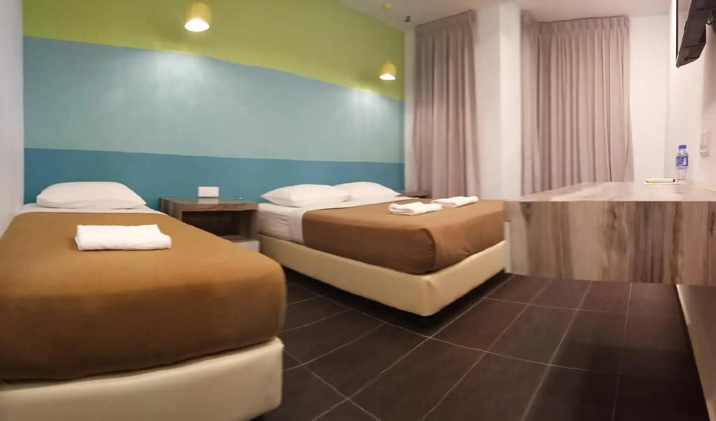 Dragon City Hotel - photo 1