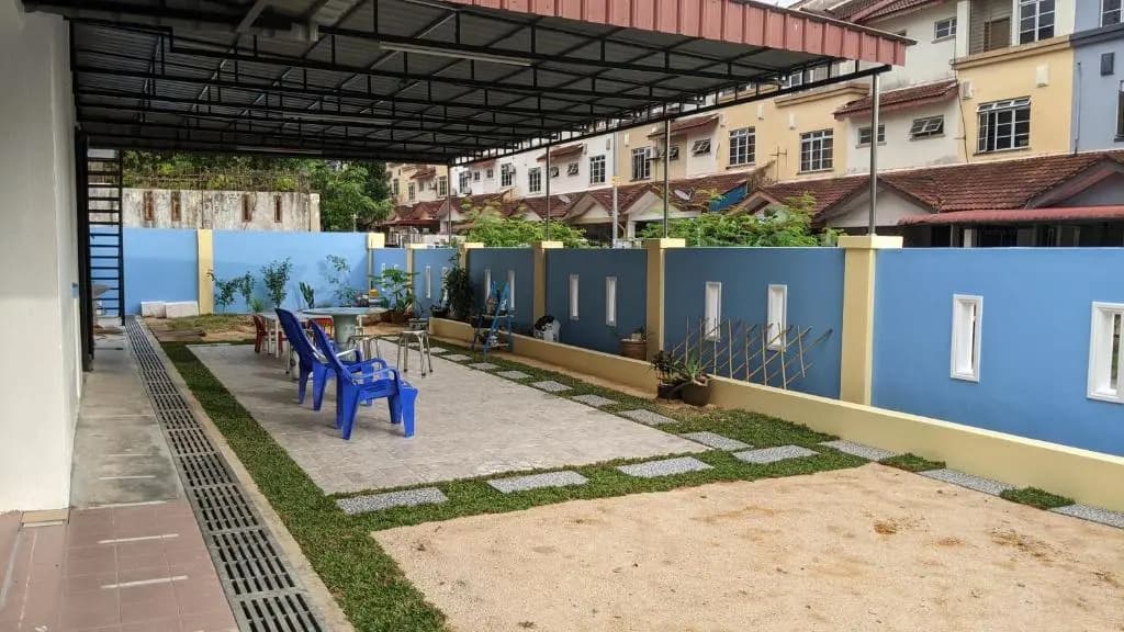 Johor Bahru 6 Bedrooms Corner House: Big & Comfort - photo 11