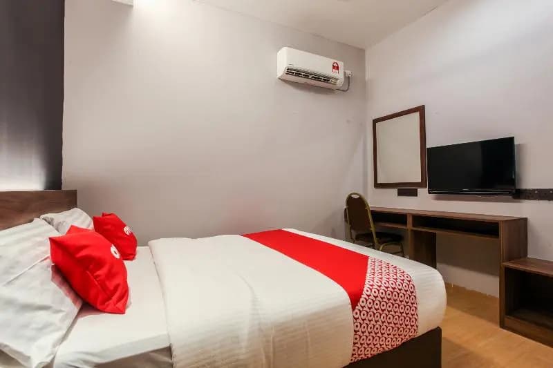 Lumut Hotel by OYO Rooms - photo 6