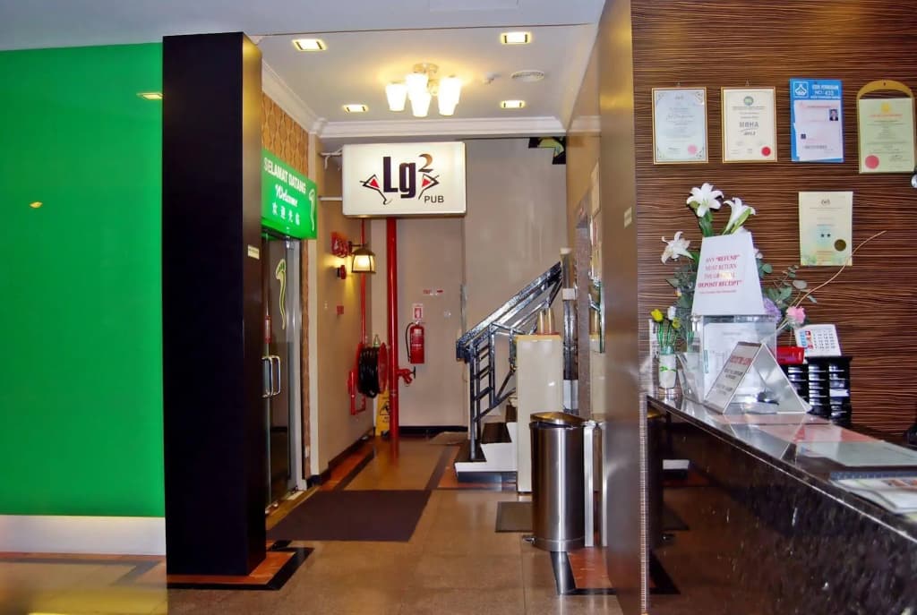 Greenlast Hotel - photo 2