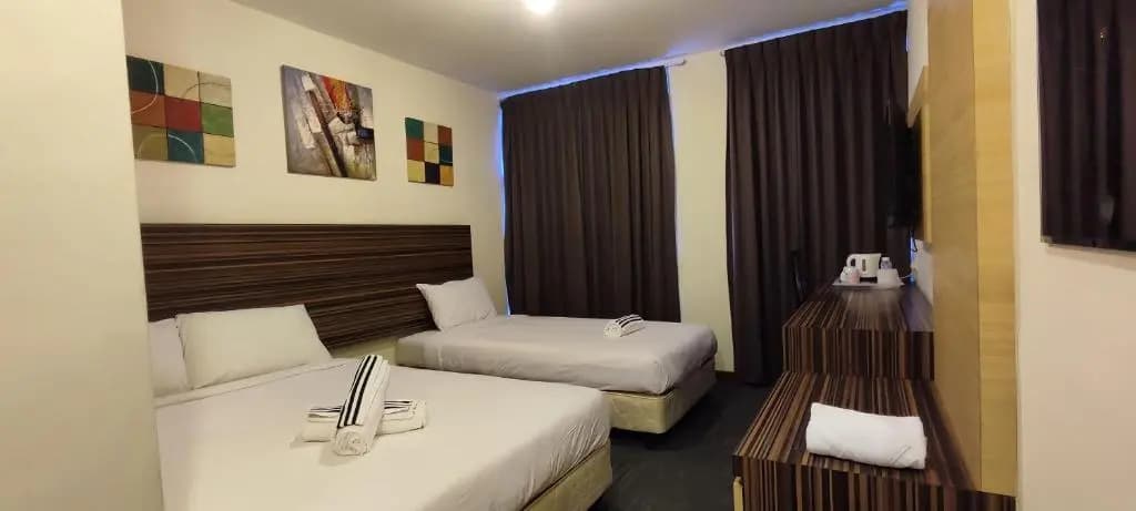 Hotel Sara's Inn Shah Alam - photo 14
