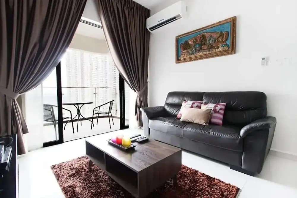 High-floor 2BR Suite, Water Views, Free Parking - photo 5