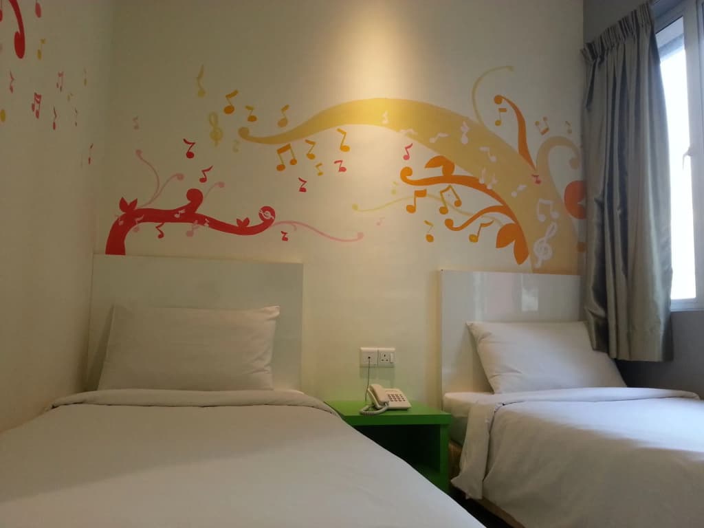 Hotel Strawberry Fields - photo 7