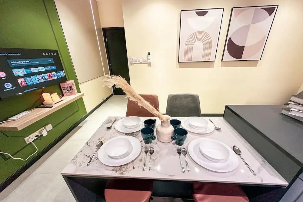 Neu Suites Horizon View Apartments - photo 22