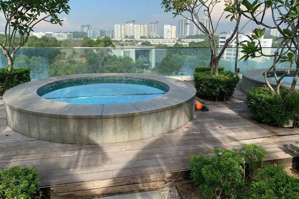 Resort In The City - Netflix & Chill - photo 21