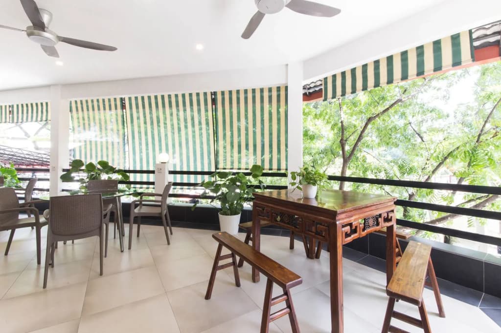 Lodge Paradize Hotel by OYO Rooms - photo 18