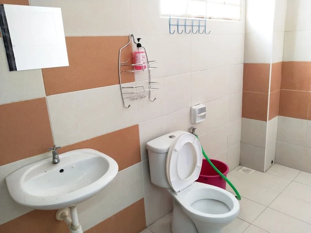 10beds guest house Port Dickson - photo 8