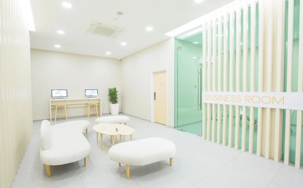 Minimalist Hotel - photo 4