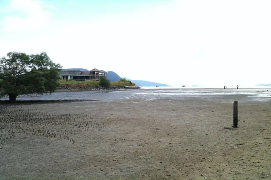 One Motel and Cafe - photo 9