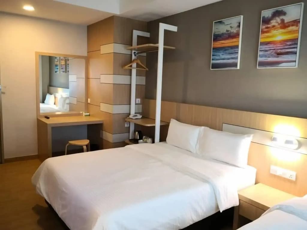 Walk In Hotel - photo 12