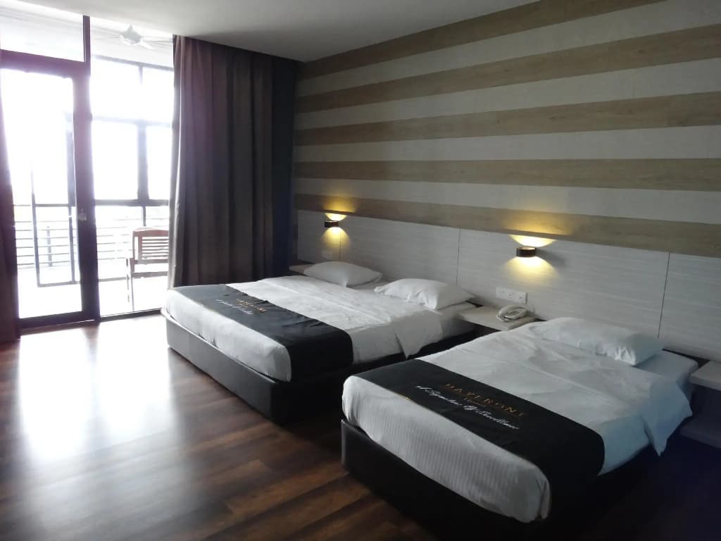 Bayfront Hotel - photo 6