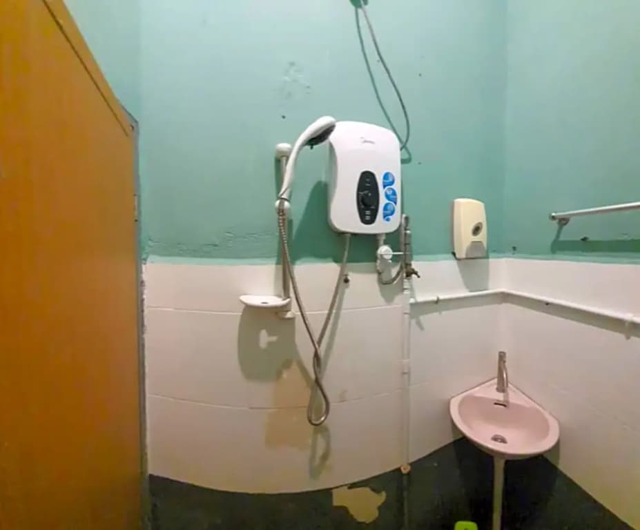OYO 90116 Fbs Inn Hotel - photo 8