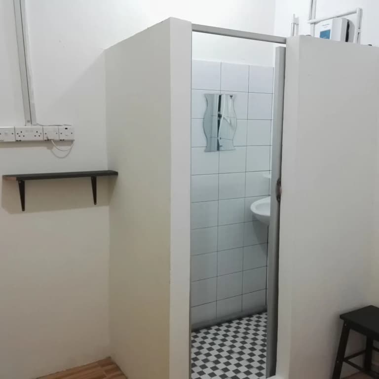 SPOT ON 89886 Backpacker's Stay Services - photo 10