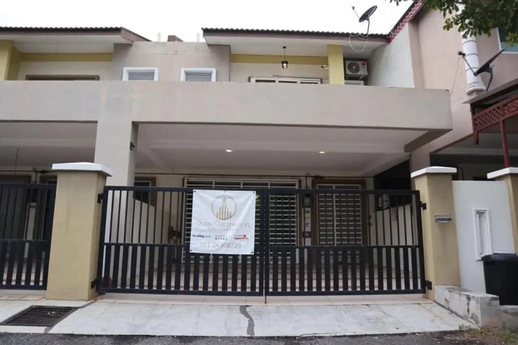 Dudu Guesthouse - photo 1