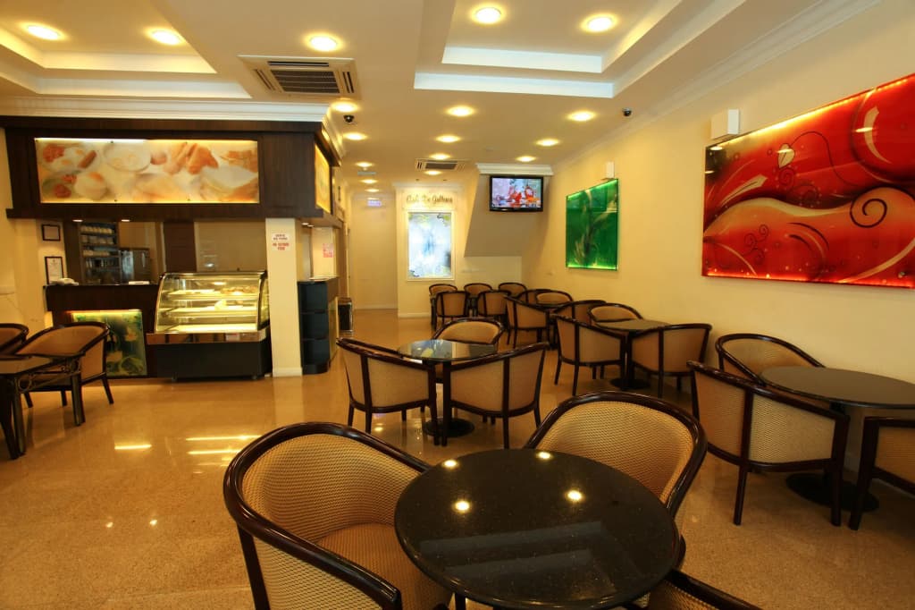 De Galleria Hotel - photo 23