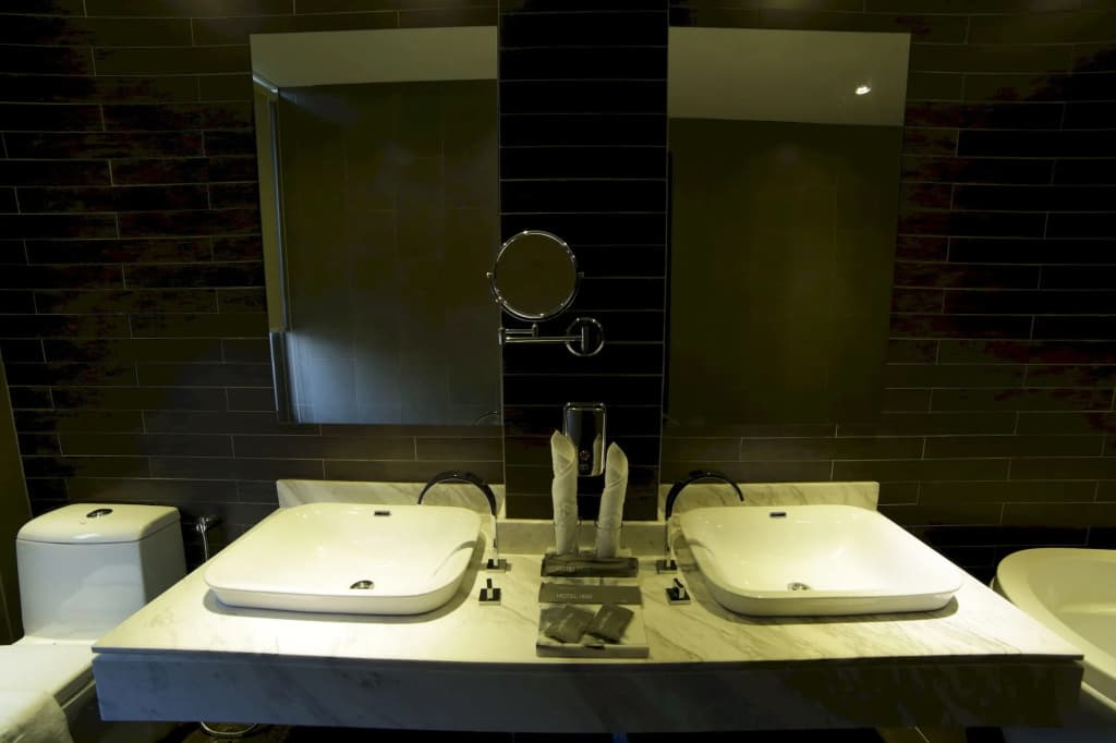 1825 Gallery Hotel - photo 10