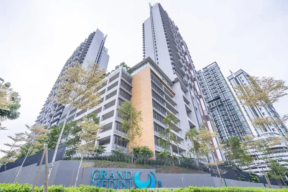 OYO Home 89725 Beautiful 3br Grand Medini - photo 41