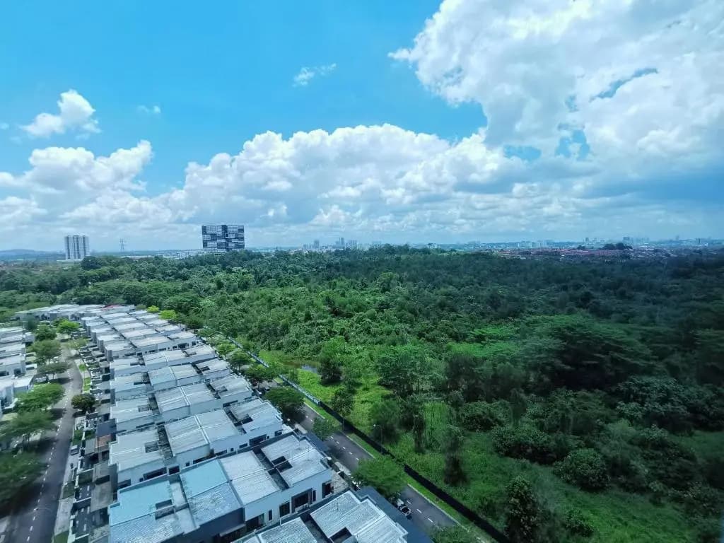 BUKIT INDAH 6pax WIFI NETFLIX 3 BEDROOM - photo 10