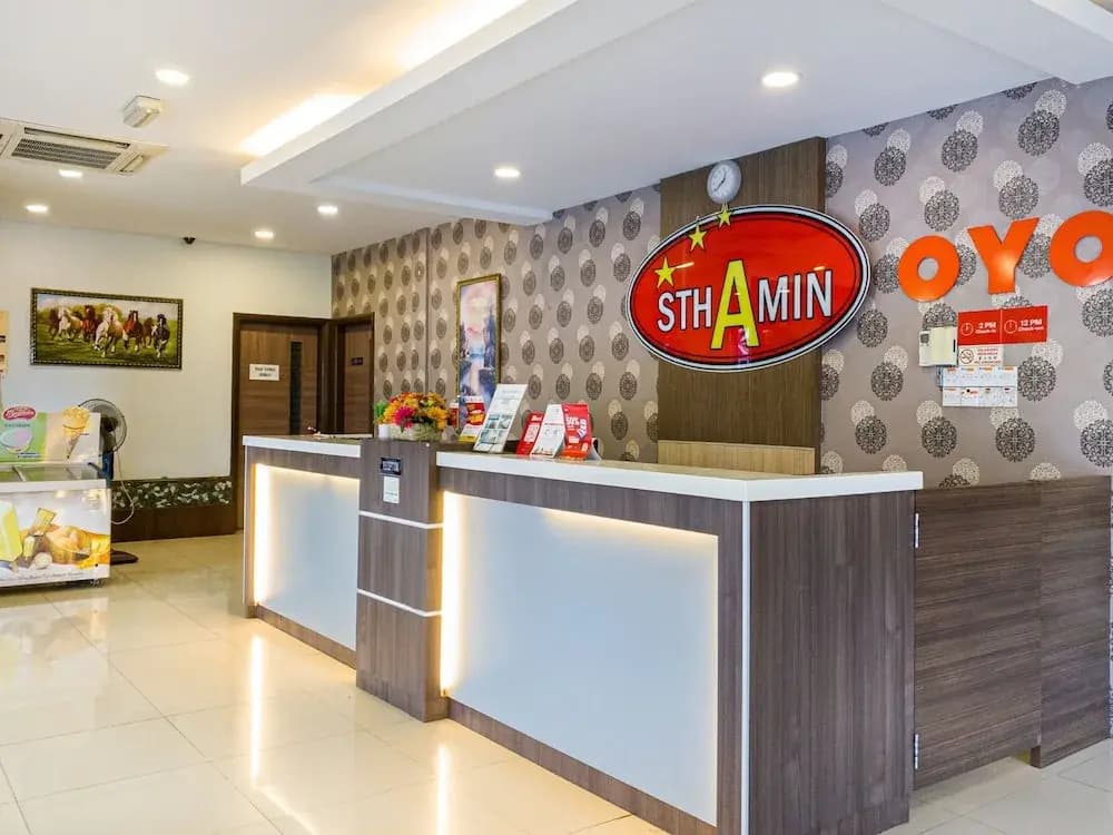 Mostyn Hotel by Oyo Rooms - photo 11