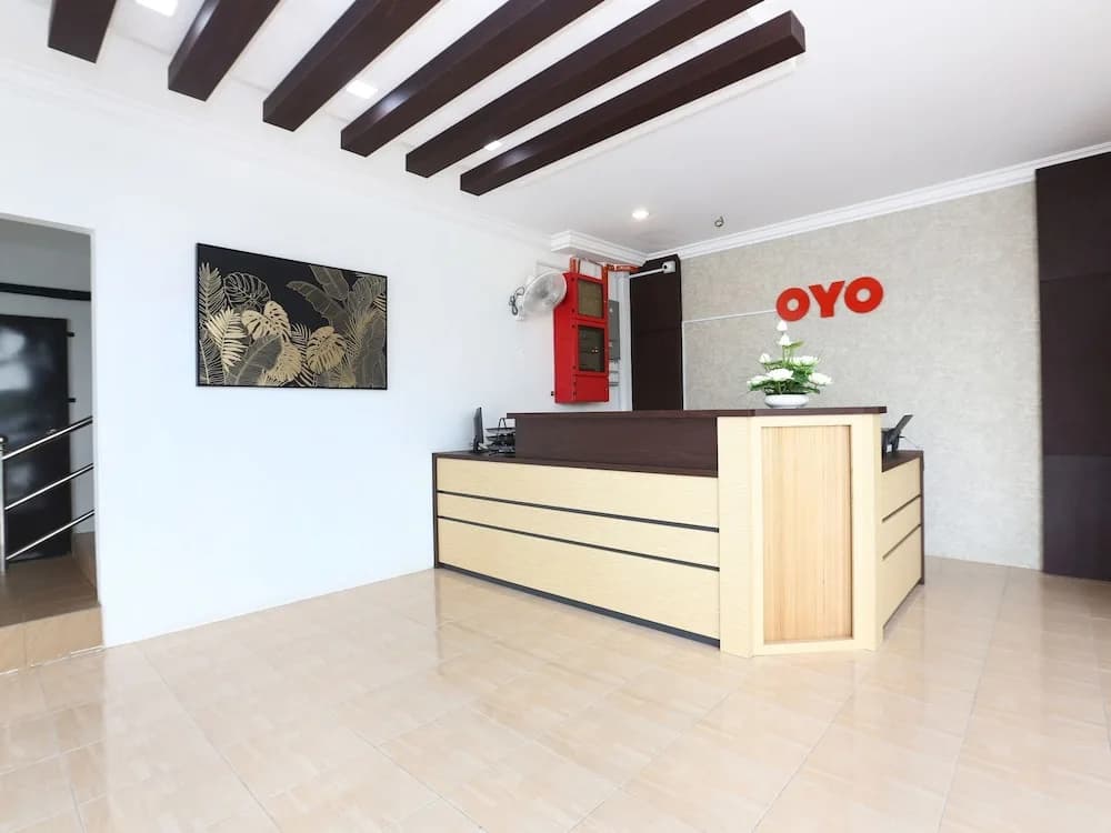 OYO 89888 Dz Residence Guest House - photo 17