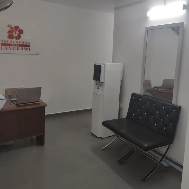 Sri Kencana Motel - photo 13