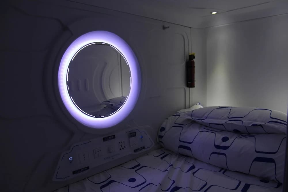 Space Capsule Hotel - photo 29