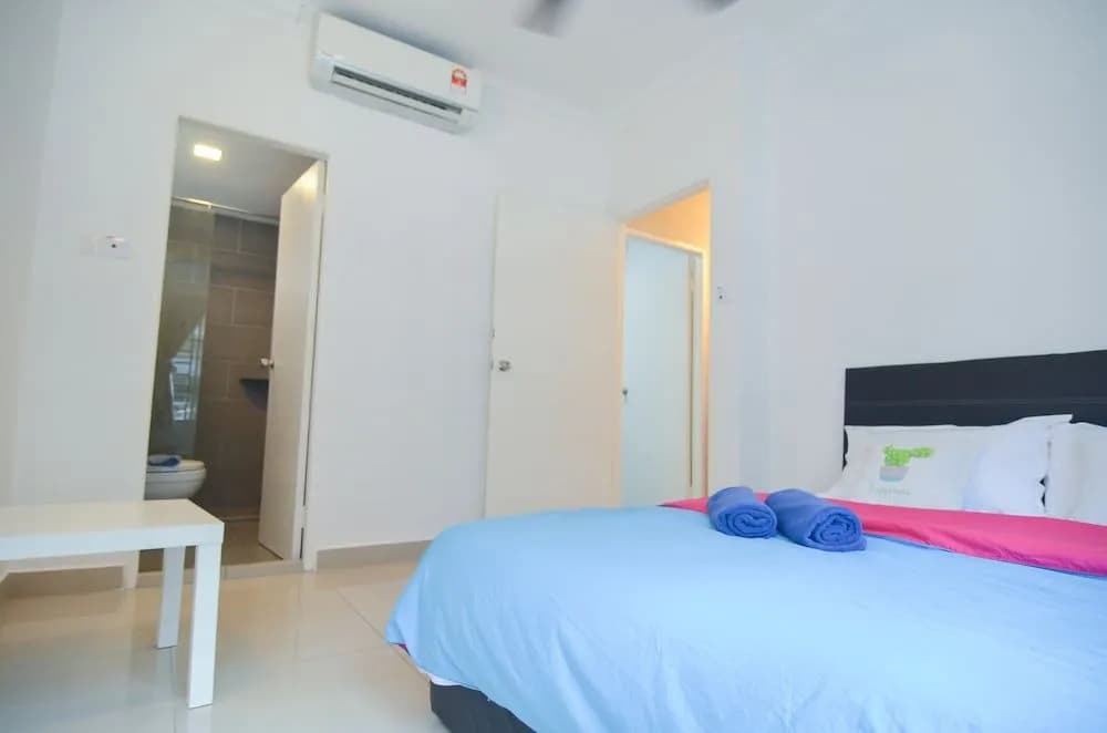 Makmoor Honeymoon Home - photo 1