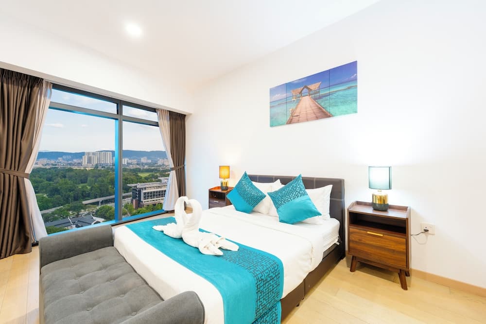 Moonway Luxury Suites At Eaton Residence - photo 43