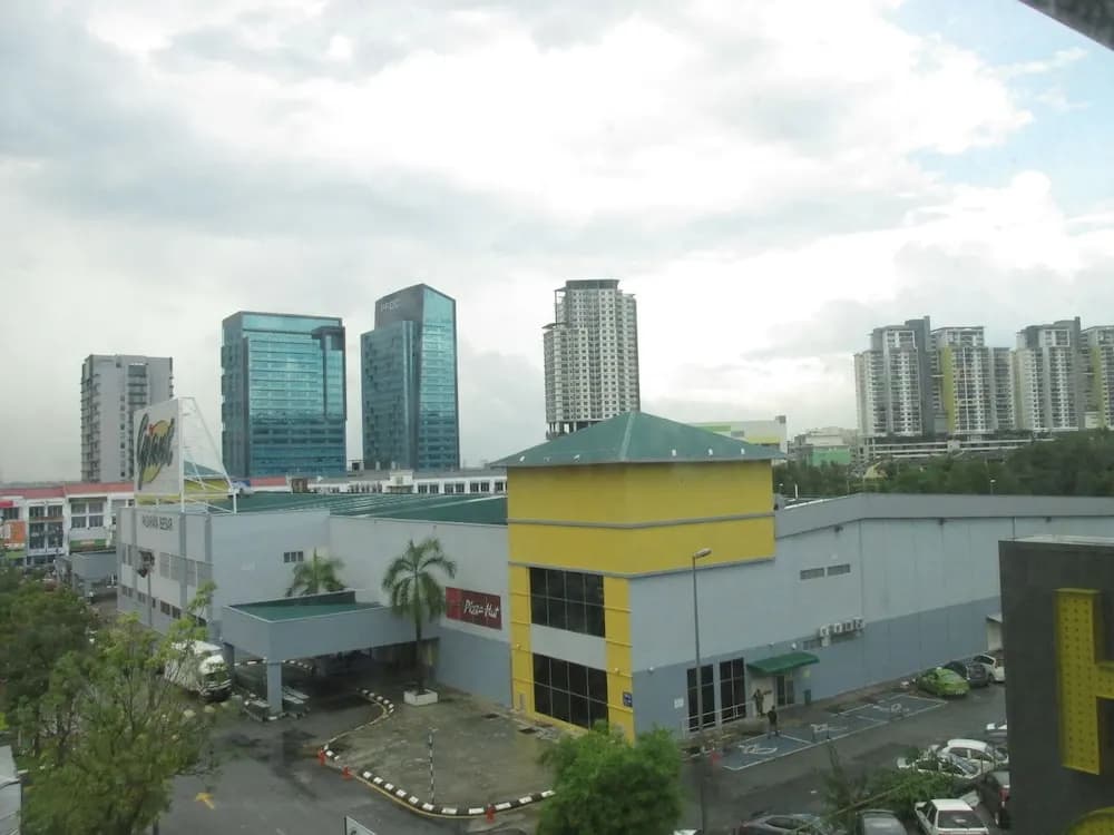 Hotel99 Bandar Puchong - photo 16
