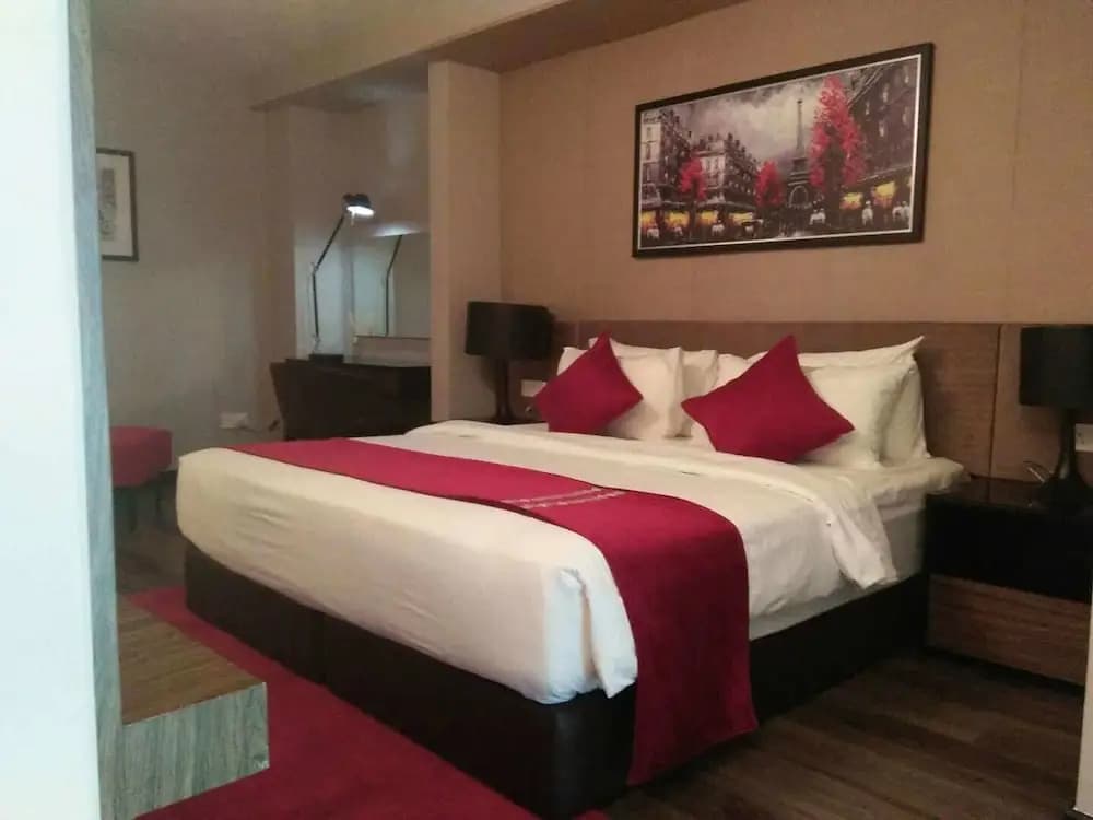 Urbano Luxury Homestay - photo 4