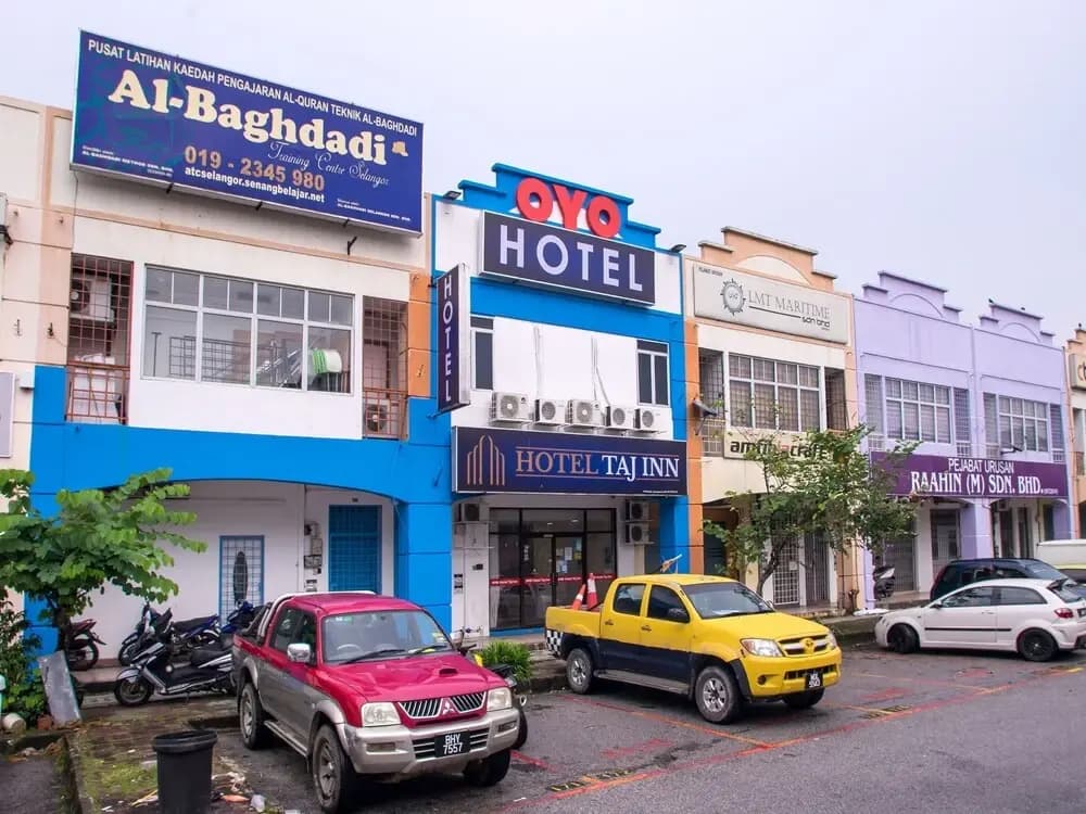 OYO 90281 Hotel Taj - main photo