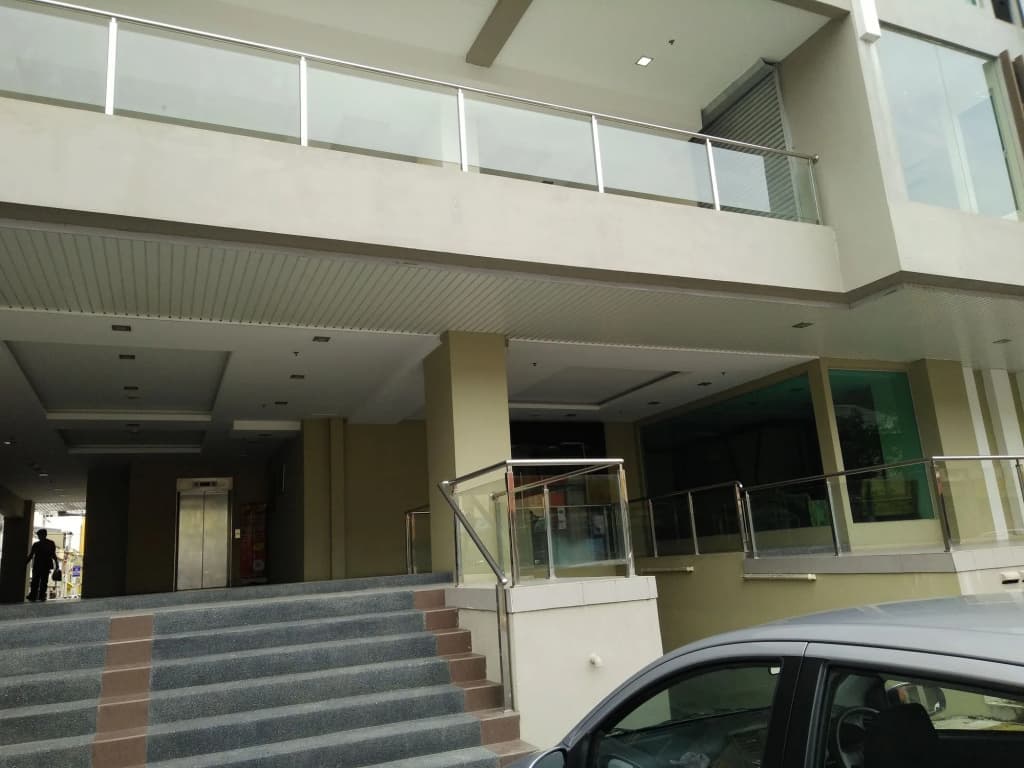 Diyana Budget Hotel - Hostel - photo 1