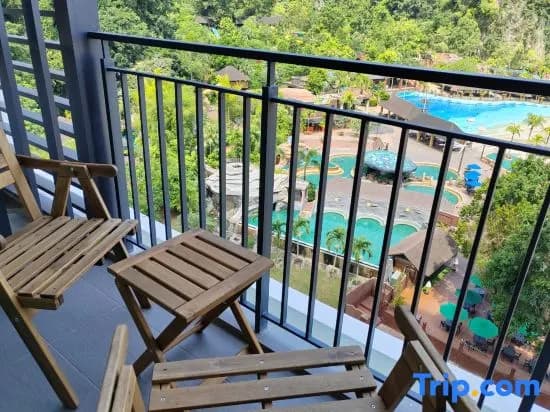 Ipoh Sunway Onsen Themepark Suite by IWH - photo 2