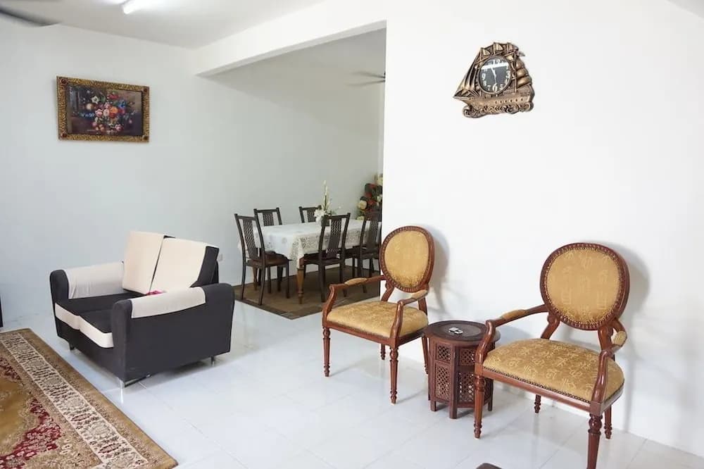 Kenanga Homestay Bukit Mahkota - photo 8