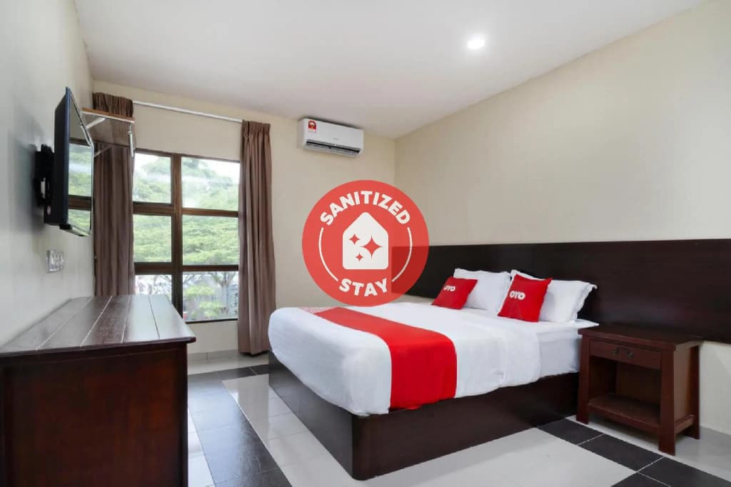 OYO 89960 Manjung Inn Hotel - photo 2