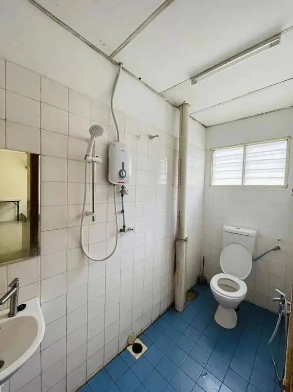 Pak Long Shoplot Homestay 2 - photo 7