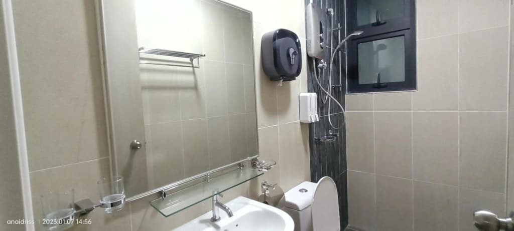 KLCC Legasi Kg Bharu muslim homestay facing unblock view and walking distance to Twin Tower, LRT train next to building - photo 11