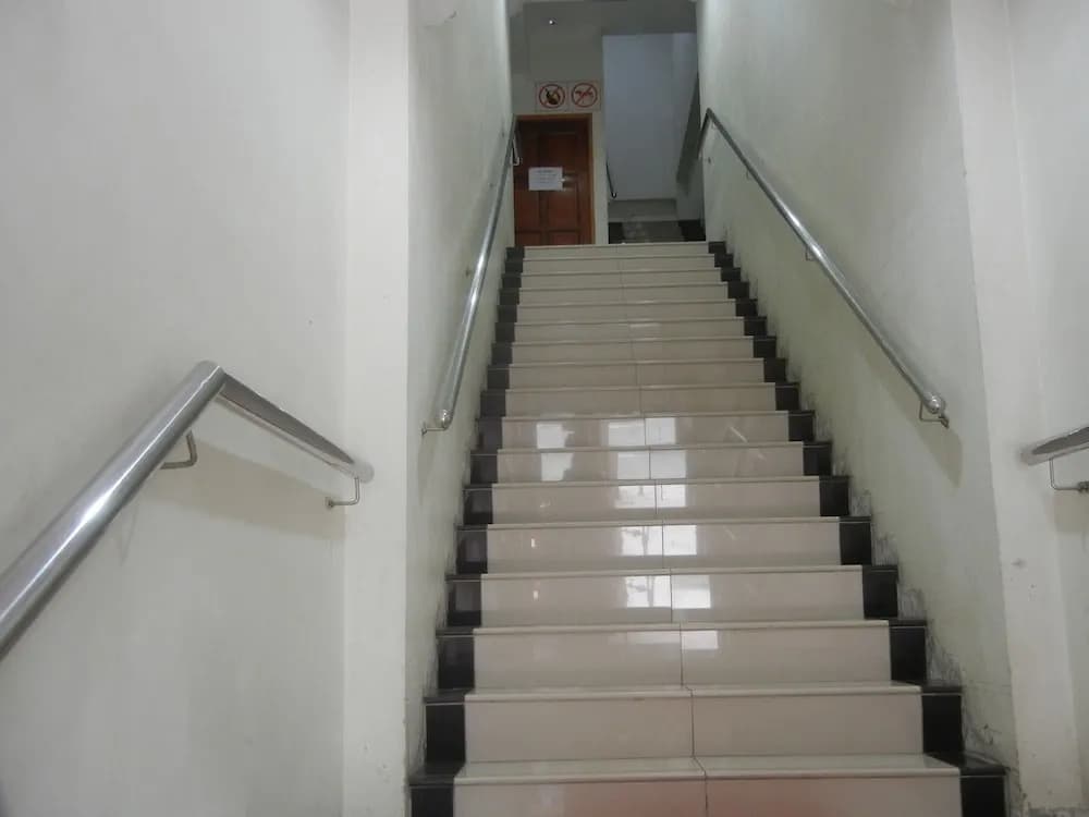 Borneo Hotel - photo 10