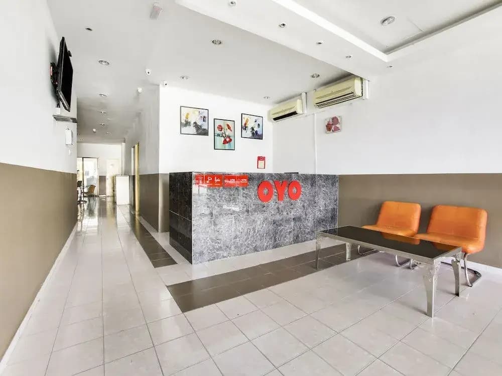OYO 89615 T Family Hotel - photo 13