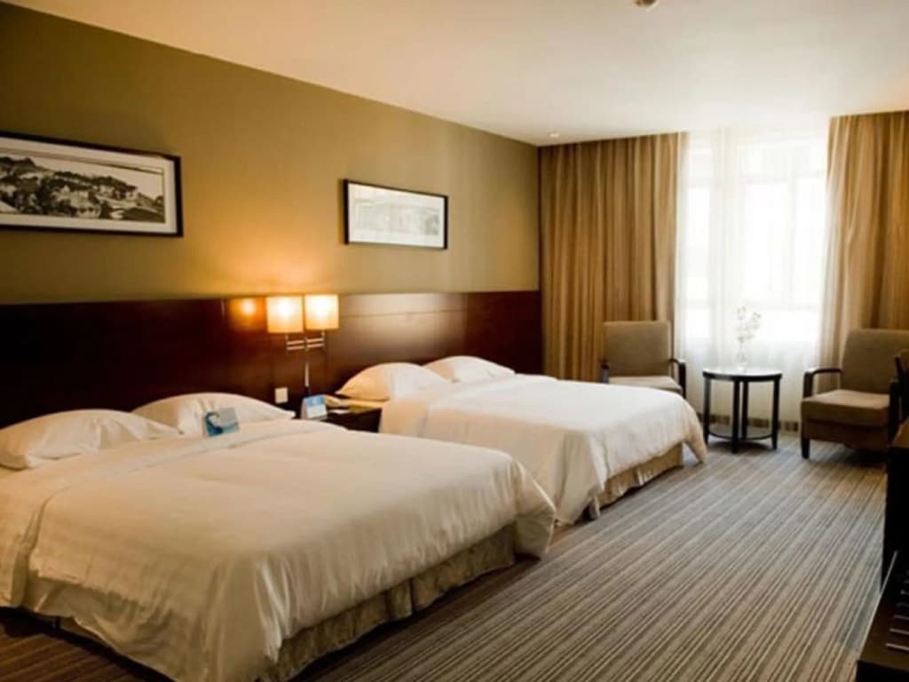 Hotel Sixty3 - photo 4
